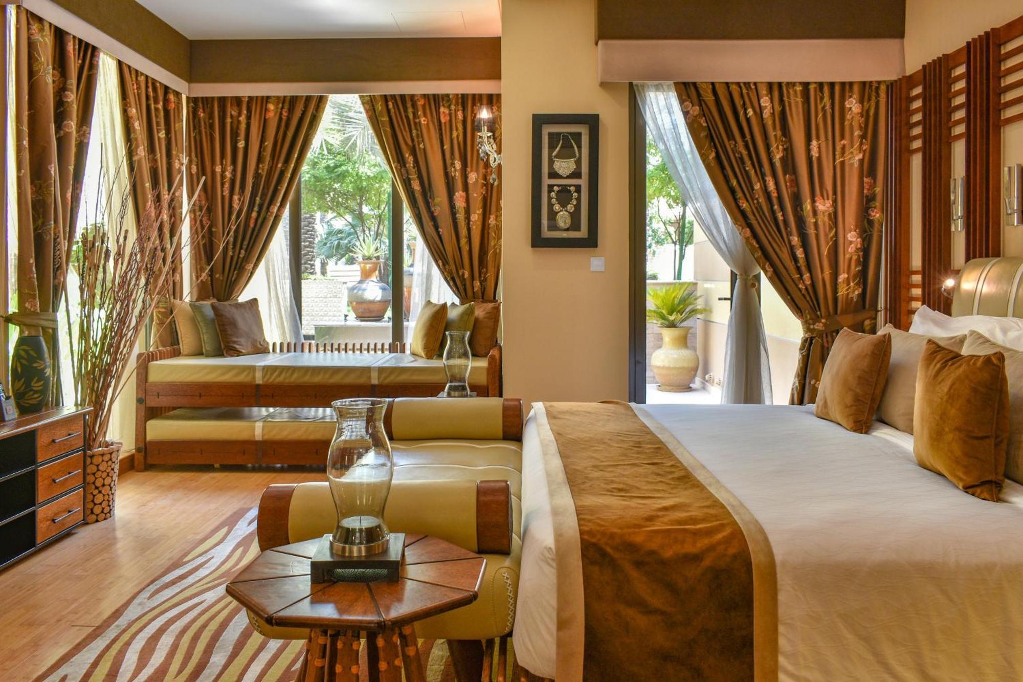 Palavra Resort Манама Екстер'єр фото A suite at the Jumeirah Creekside