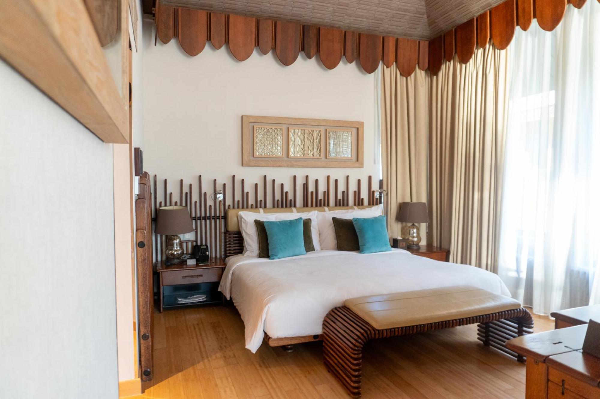 Palavra Resort Манама Екстер'єр фото A bedroom at the hotel