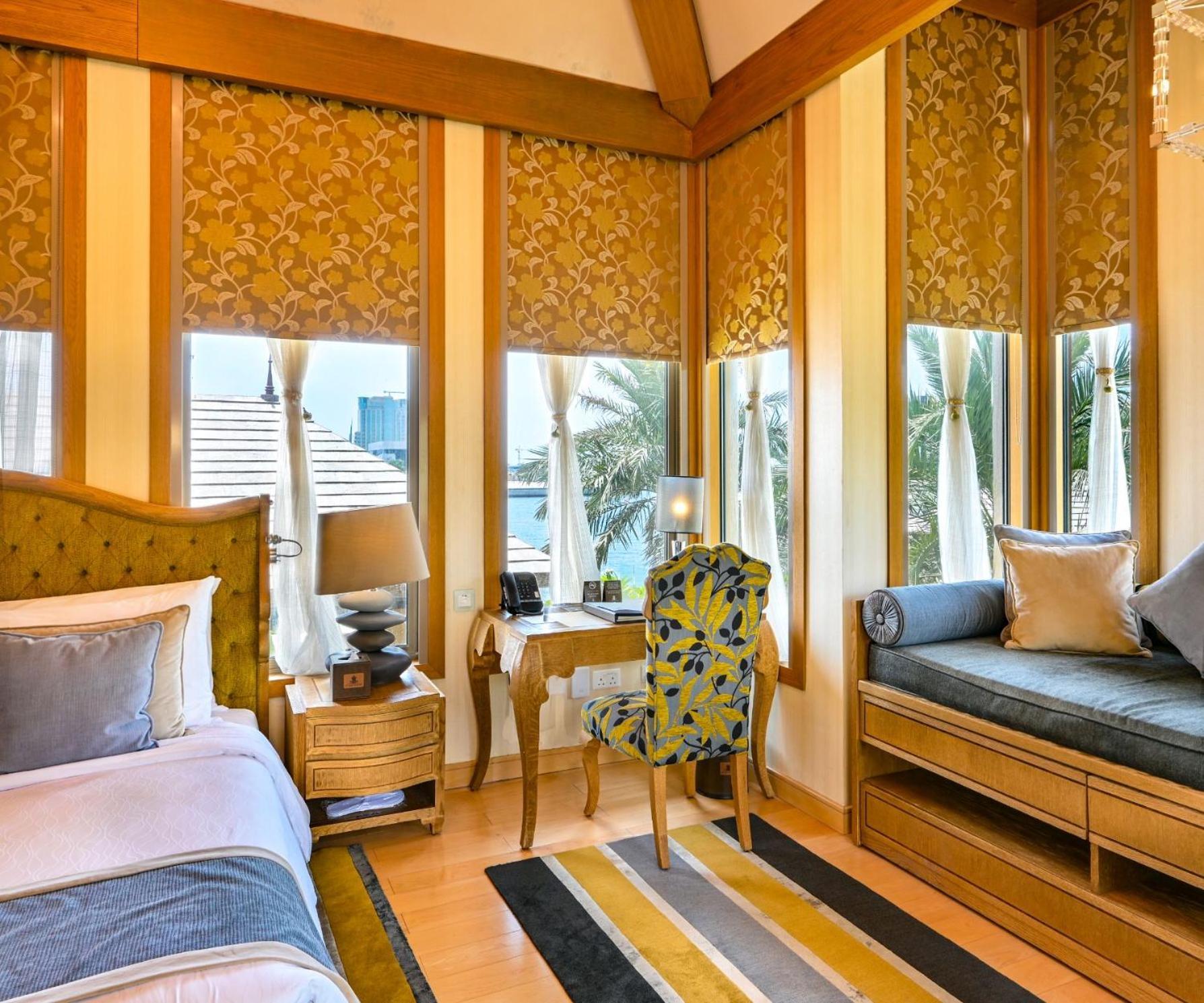 Palavra Resort Манама Екстер'єр фото A room at the Oberoi Dubai