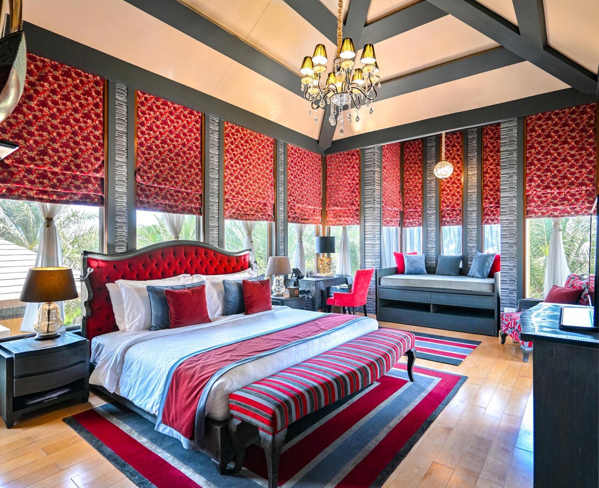 Palavra Resort Манама Екстер'єр фото A bedroom at The Oberoi, Mumbai